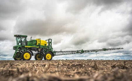 Produto 1025E - Tecnologia John Deere para quem quer dar o próximo passo